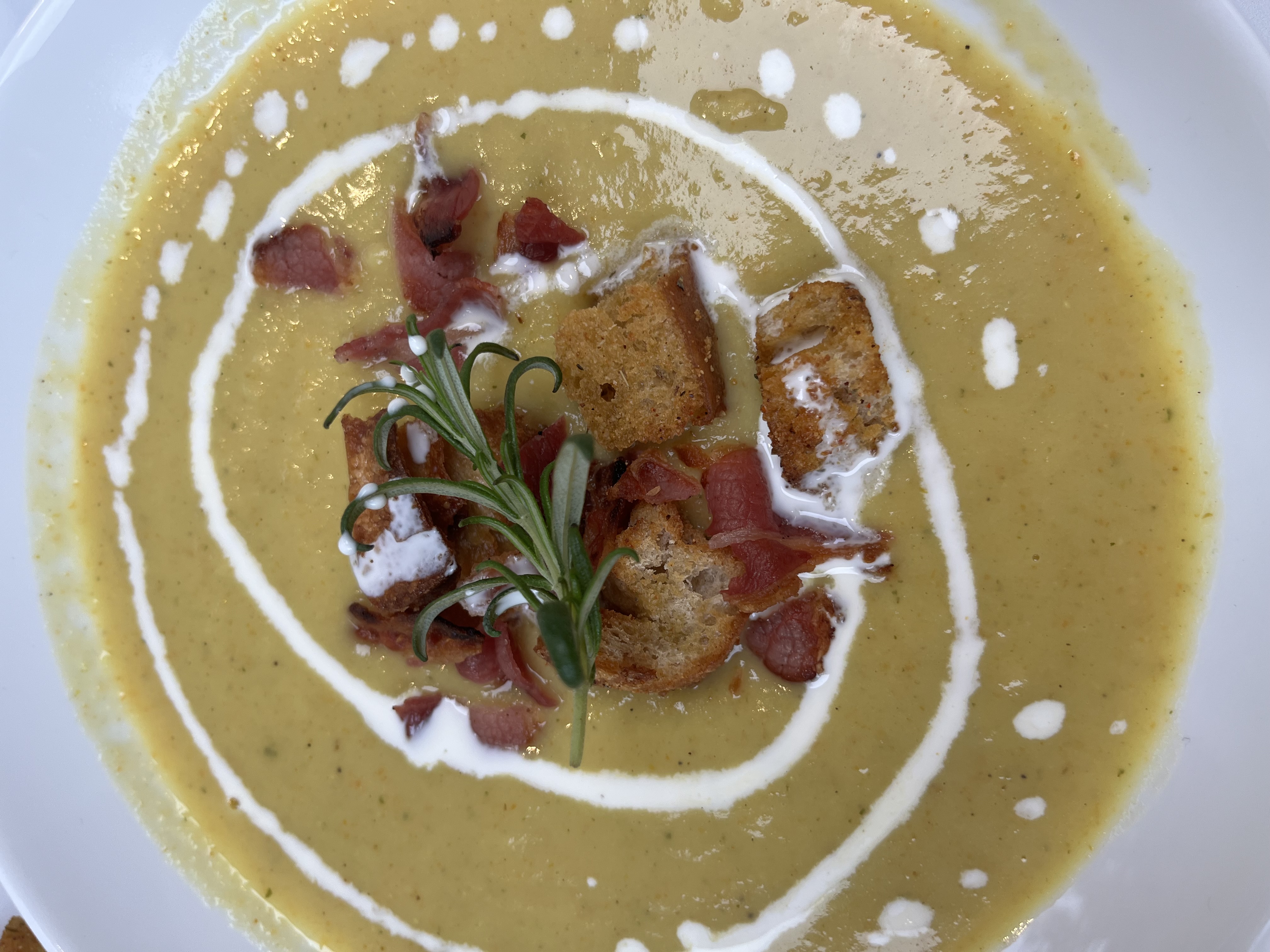 Creamy Curried Parsnip Soup 