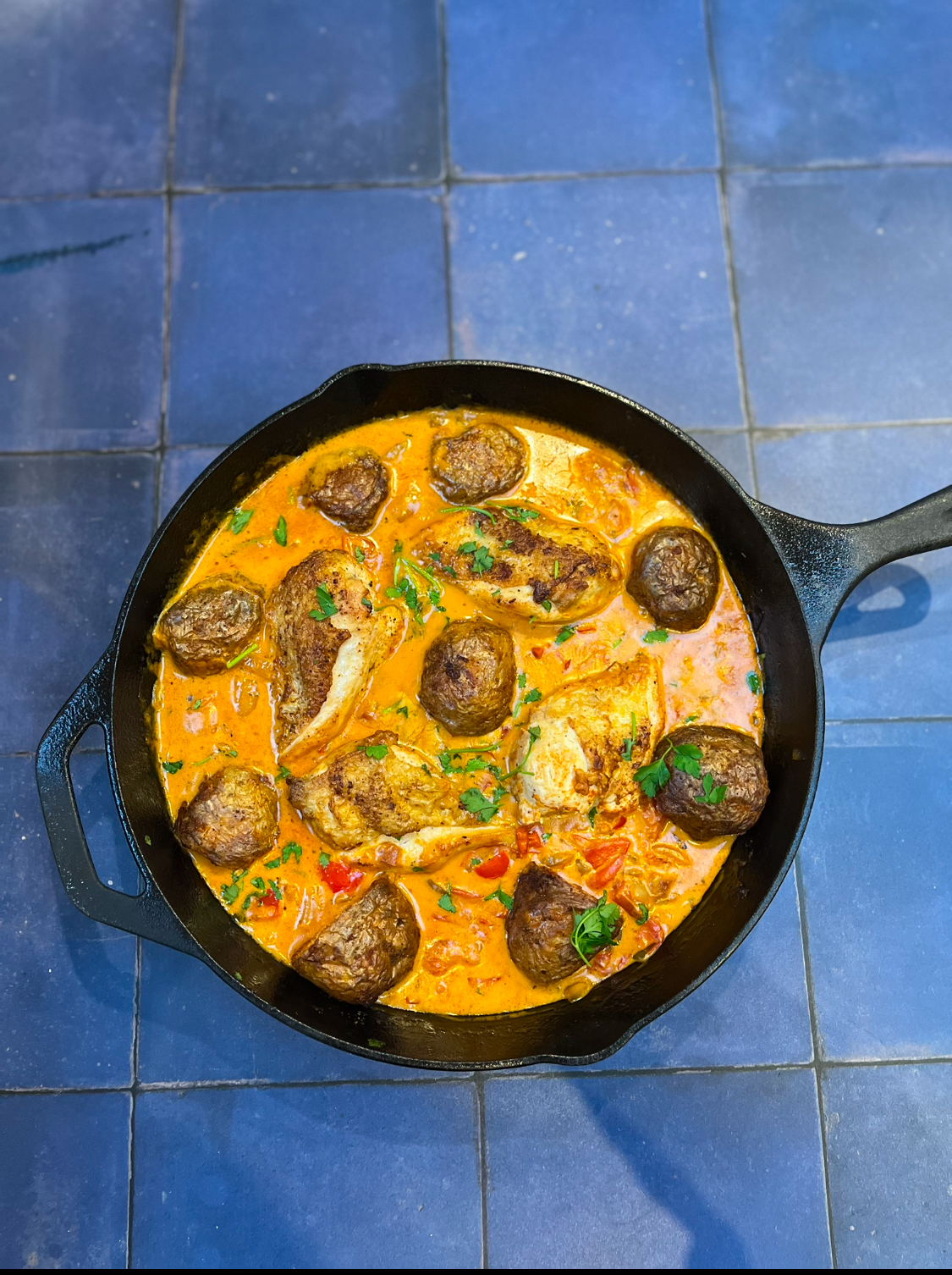 One Pan Chicken with Sun - Dried tomatoes and Chorizo 