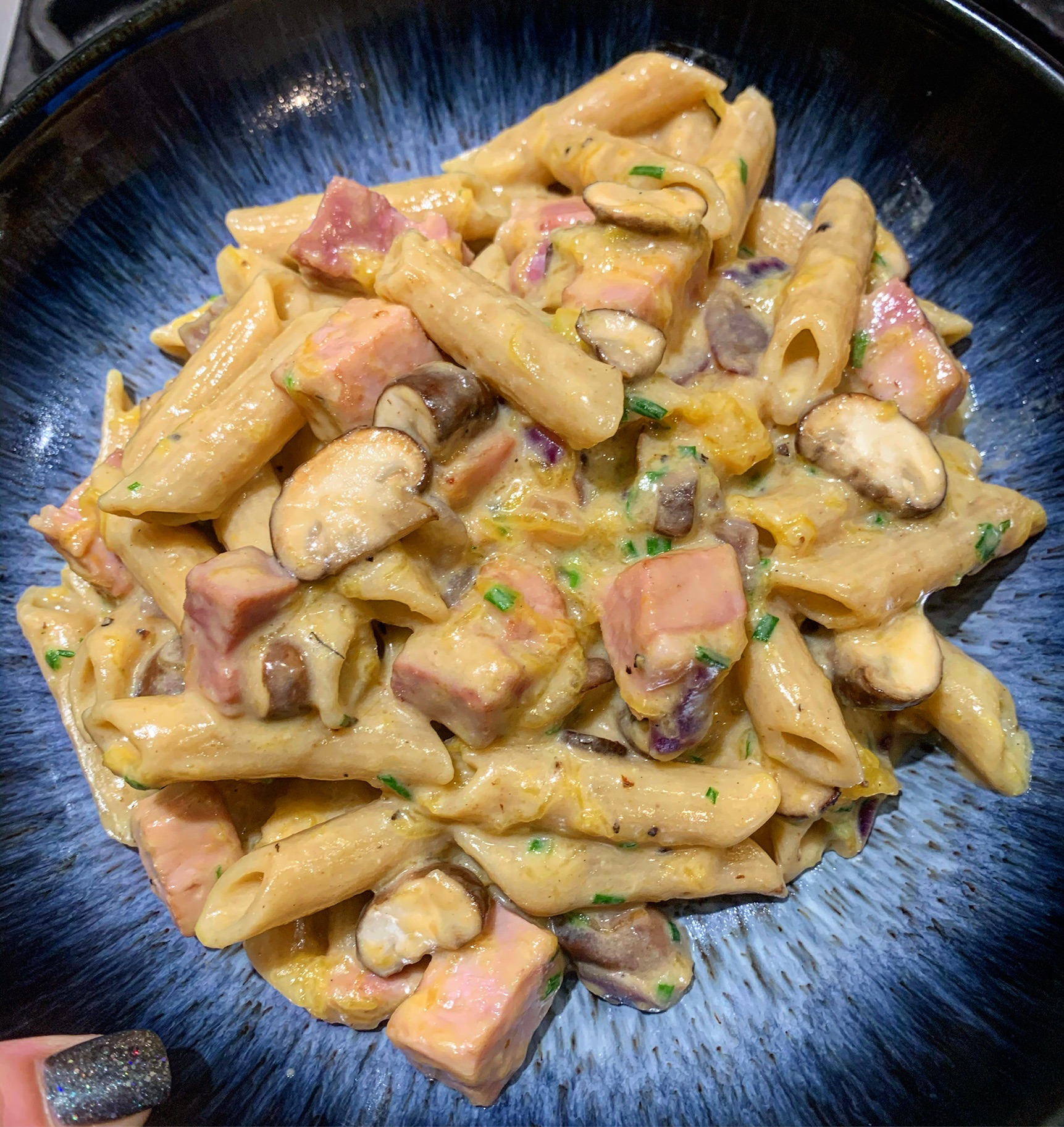 Cheese and ham pasta with pumpkin