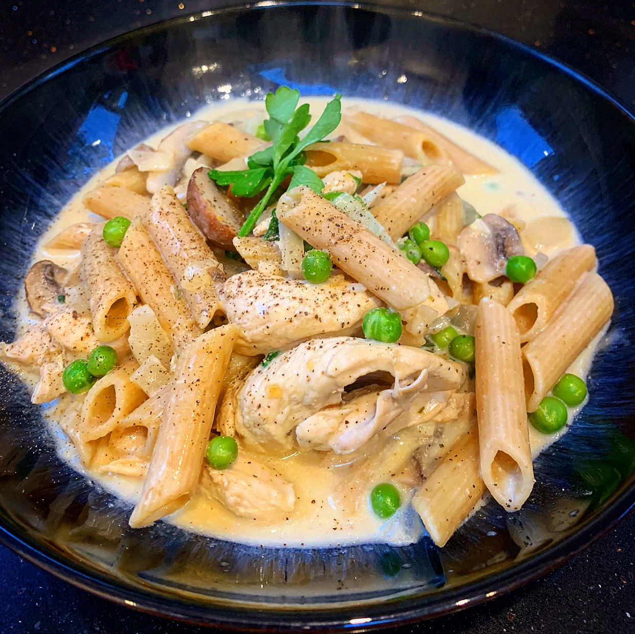 Creamy Chicken with White Wine Sauce