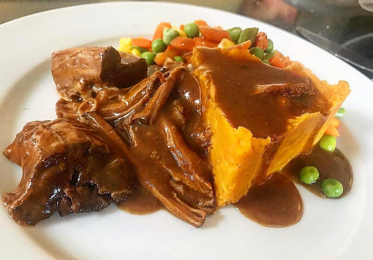 Slow cooker beef brisket and gravy