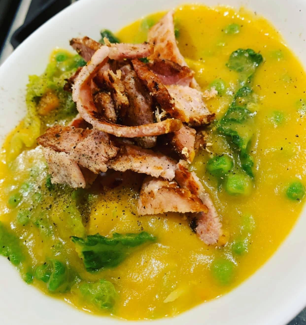 Cabbage and potato soup with bacon